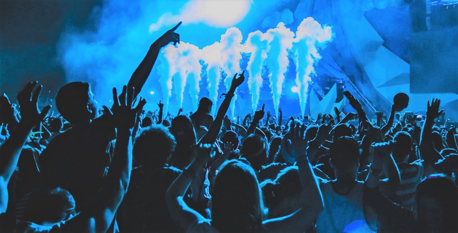 concert smoke final
